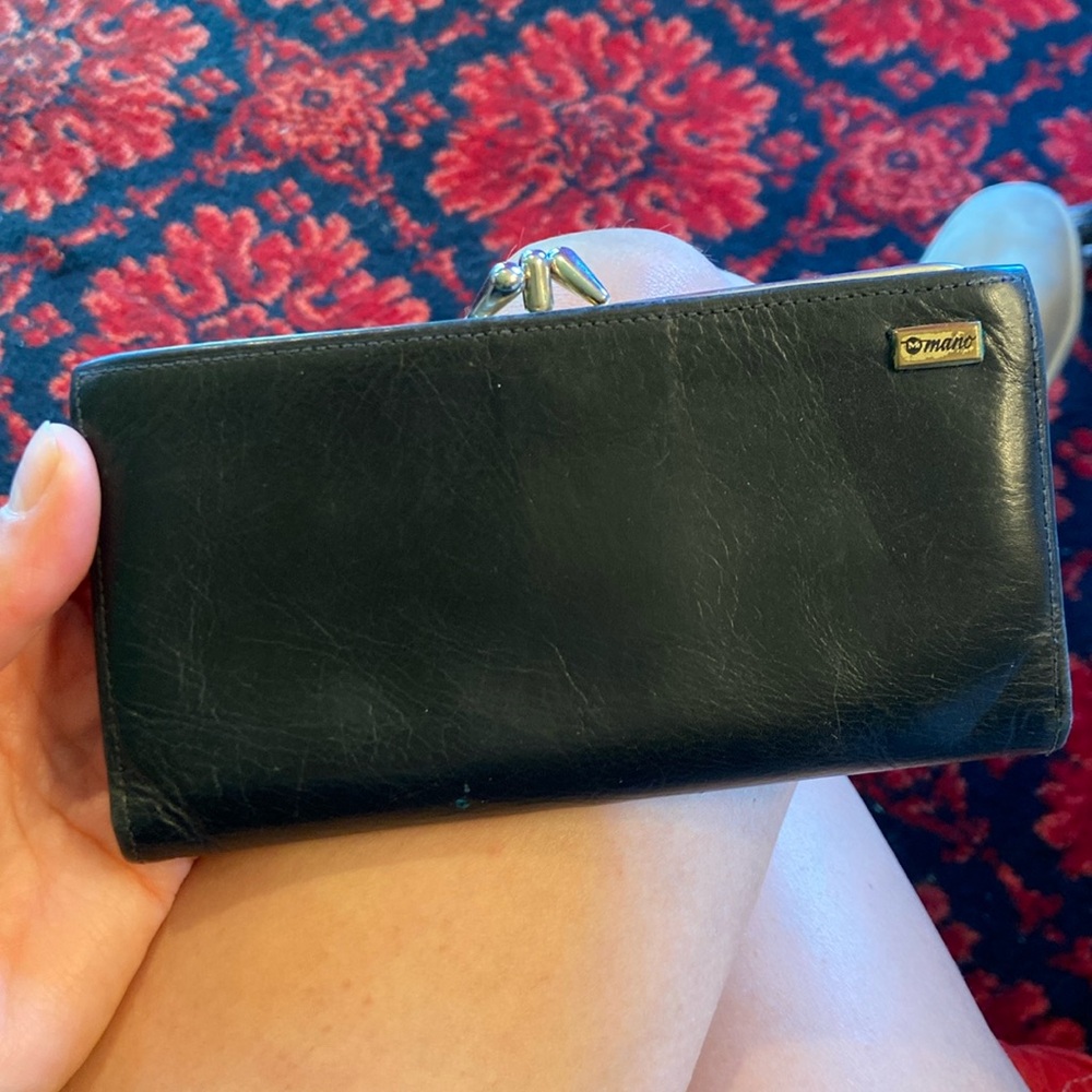 Vintage Mano Leather Women’s Wallet